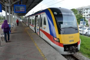 train- tony travel